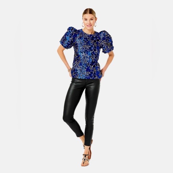 Lily Pulitzer Pratt Short Sleeve Floral Brocade Twilight Grotto Blue Top XS NWT - Picture 10 of 10